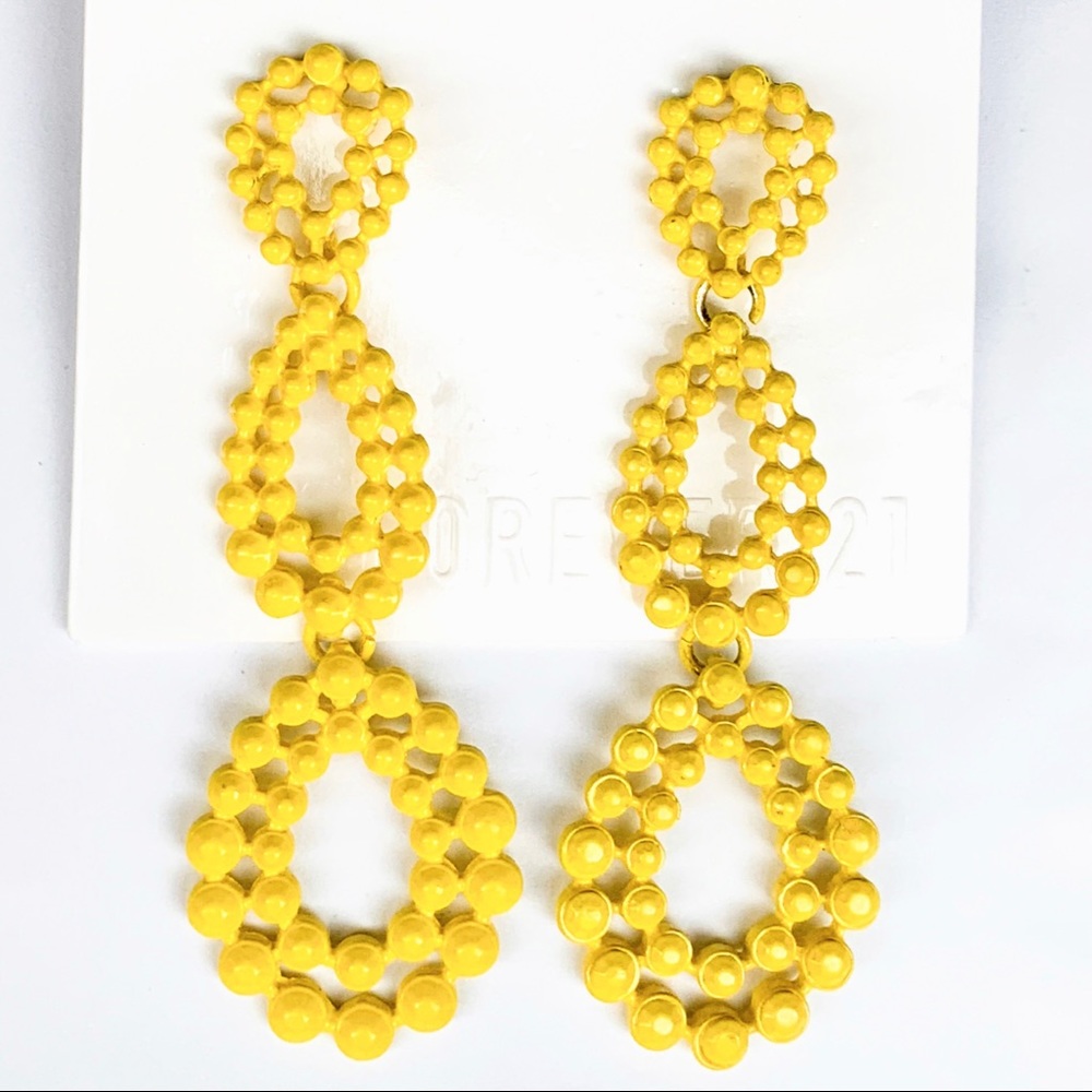 🆕 Ornate Yellow Beaded Hoops Dangle Drop Earrings NWT